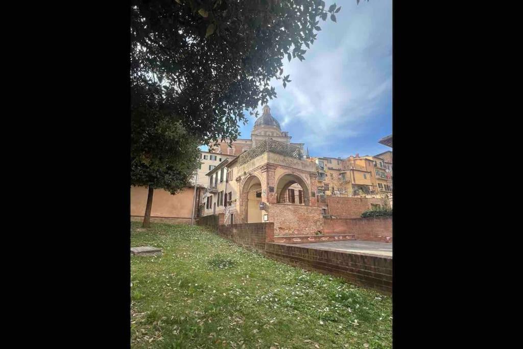 Apartamento Nel Cuore Della Citta Siena
